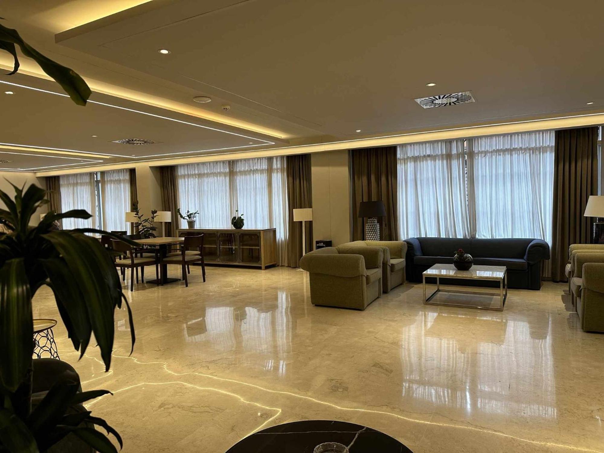 Estudio Pyr Privado Frente Al Puerto De Фуeнхирола Екстериор снимка